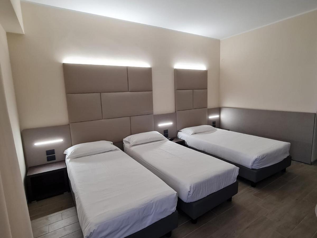 Jr Hotels Gate 7 Bologna Calderara di Reno Exterior photo