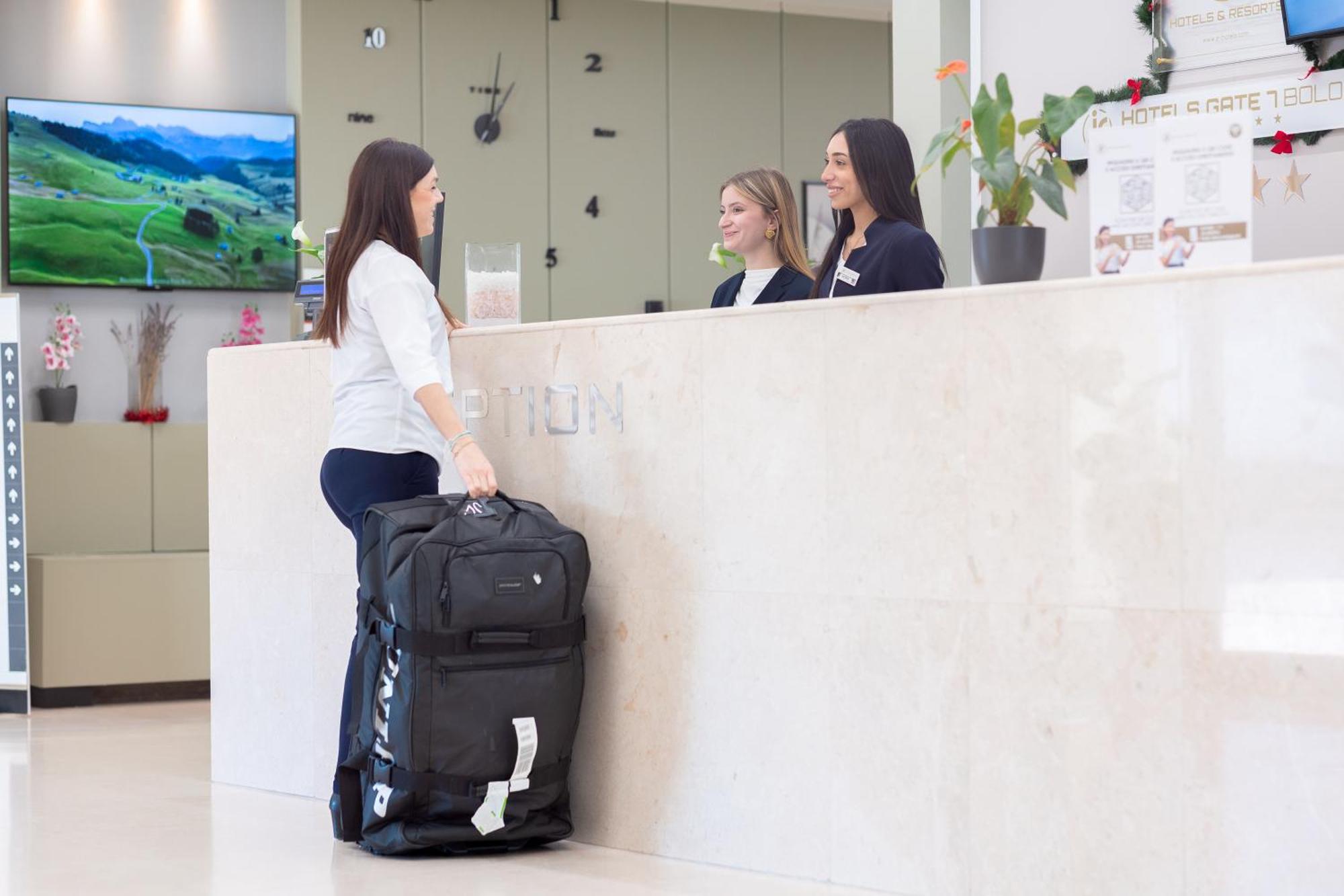 Jr Hotels Gate 7 Bologna Calderara di Reno Exterior photo